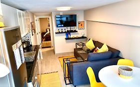 Cascais Modern Getaway